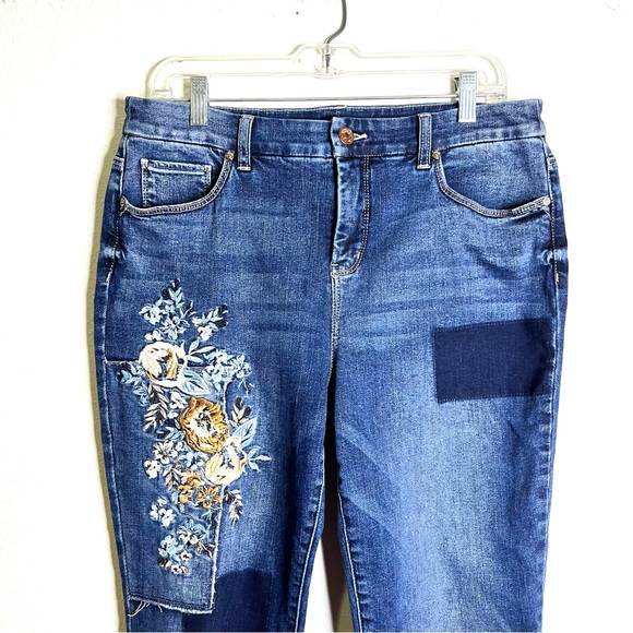 Chico's Blue Straight Leg Jeans patch Embroidered Girlfriend Sz 8 10 ankle boho - Picture 3 of 8